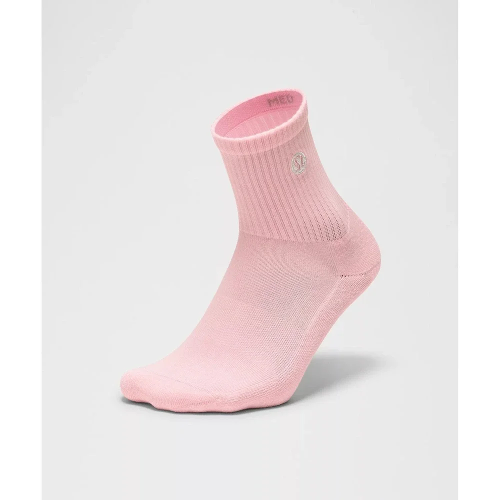 Lululemon-Unisex Daily Essential Quarter Socks 3 Pack-Candy Cloud/Pink Pearl